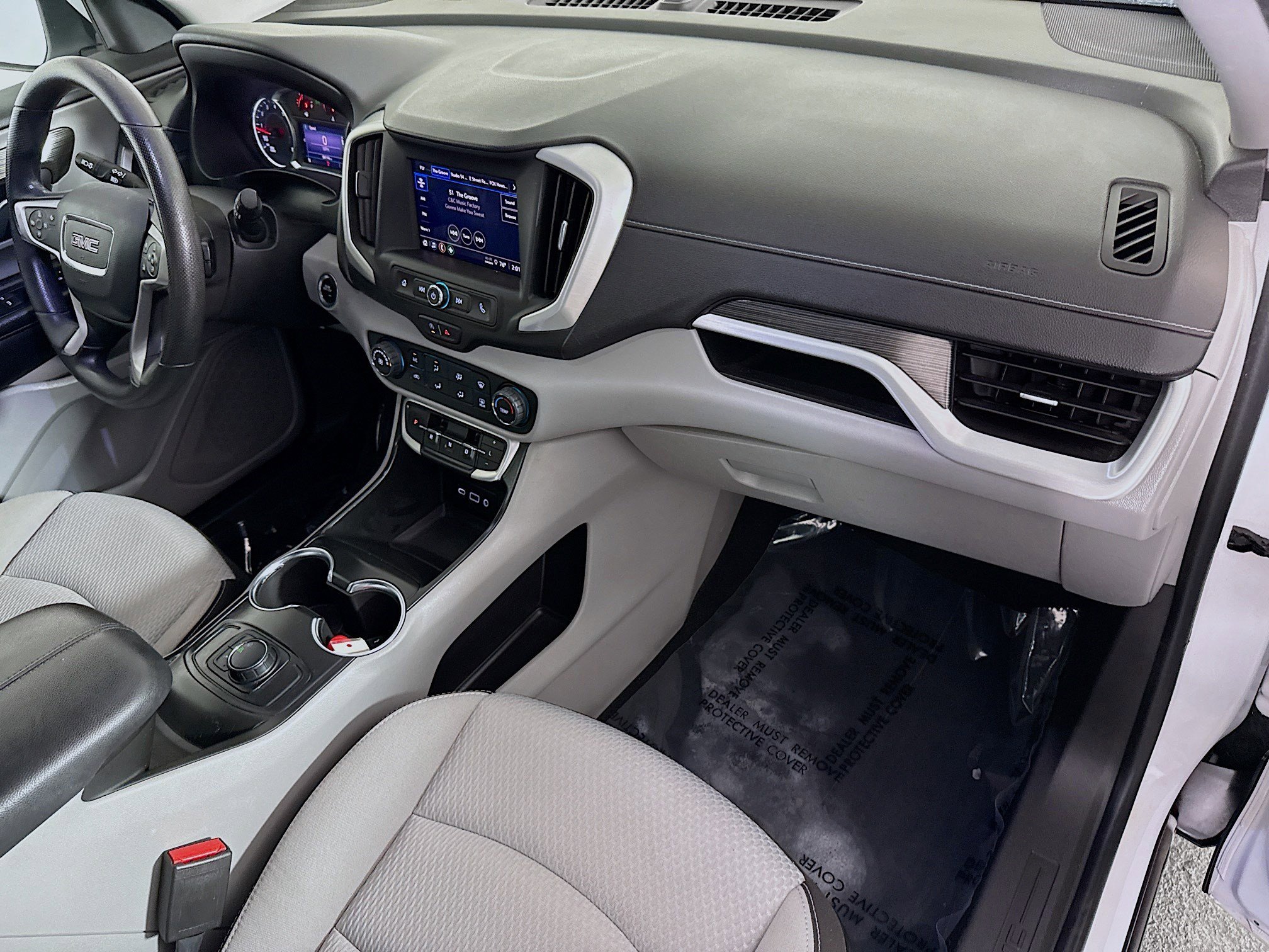 Used 2022 GMC Terrain SLE FWD image 30