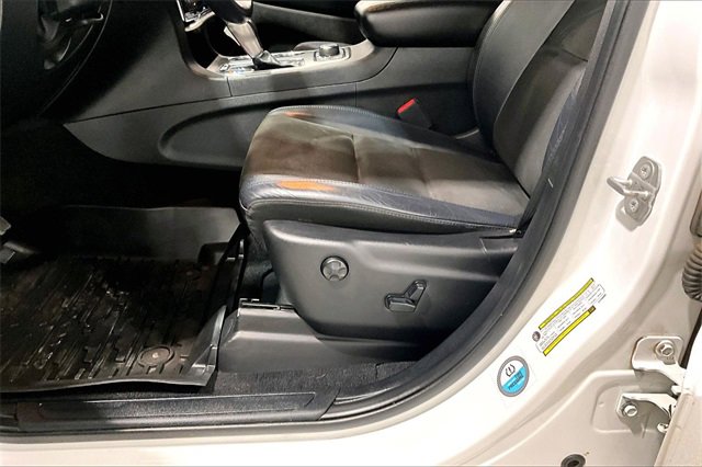 Used 2020 Jeep Grand Cherokee Altitude image 19