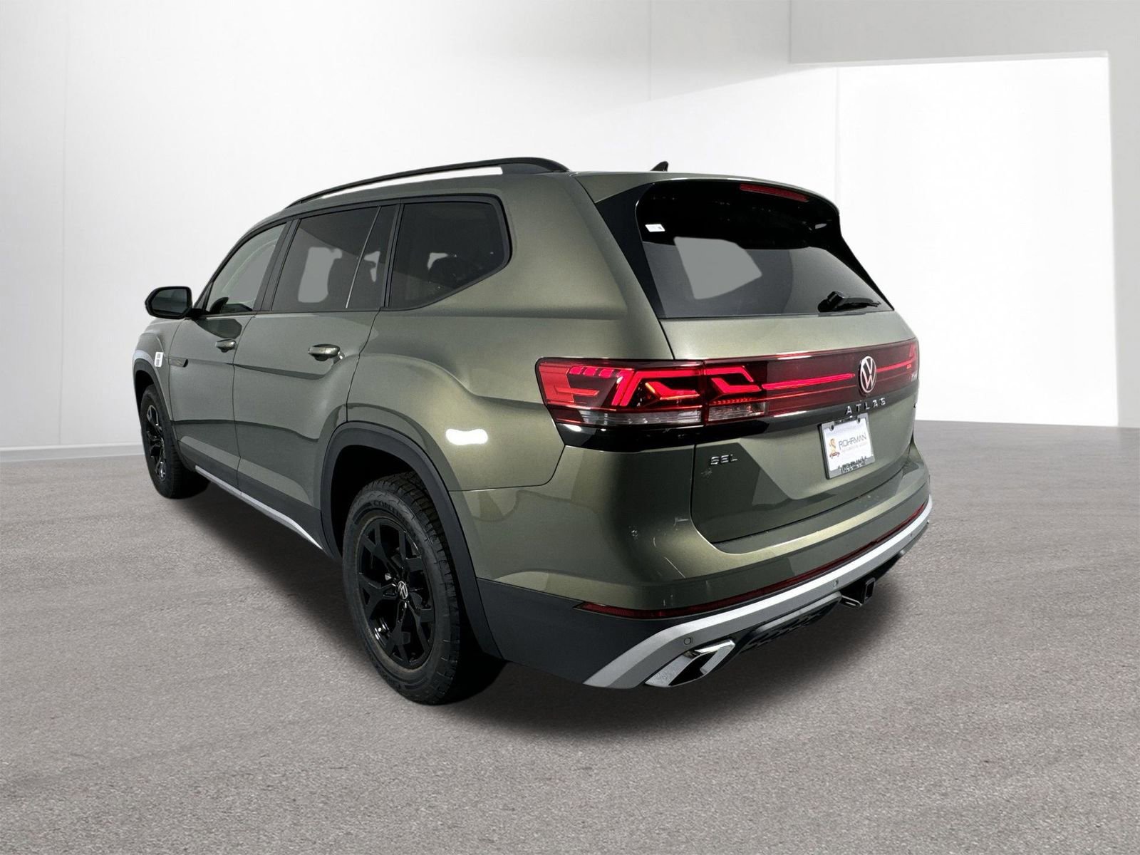 Used 2024 Volkswagen Atlas Peak Edition SEL image 33