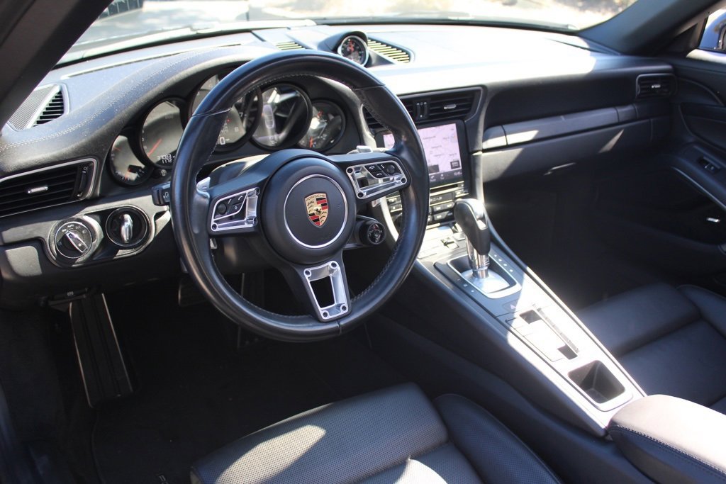 Used 2019 Porsche 911 Targa 4 GTS image 4