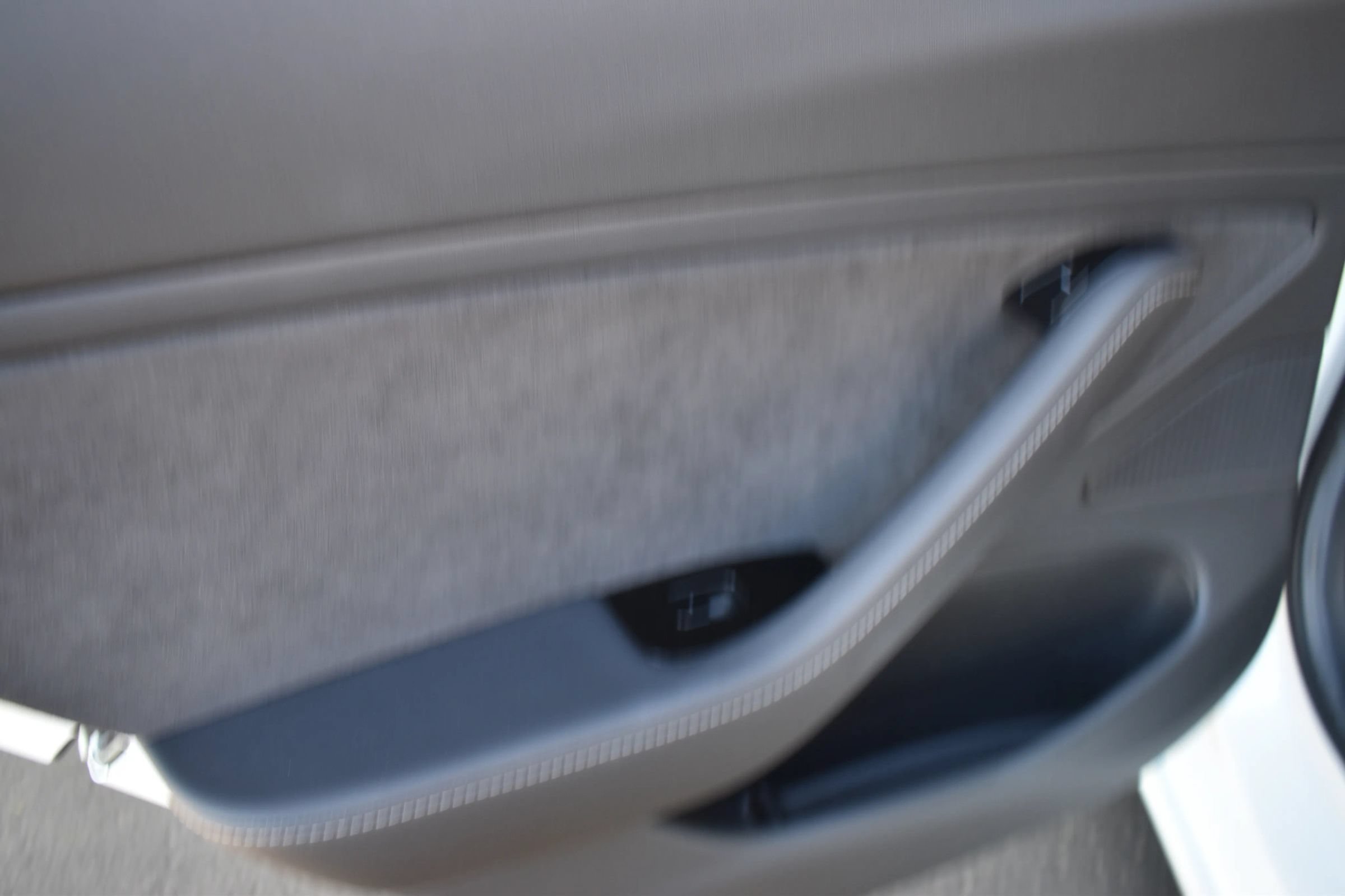 Used 2018 Tesla Model 3 Long Range AWD/4WD image 18