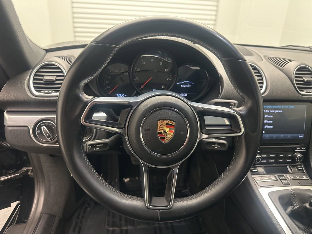 Used 2019 Porsche 718 Cayman image 12