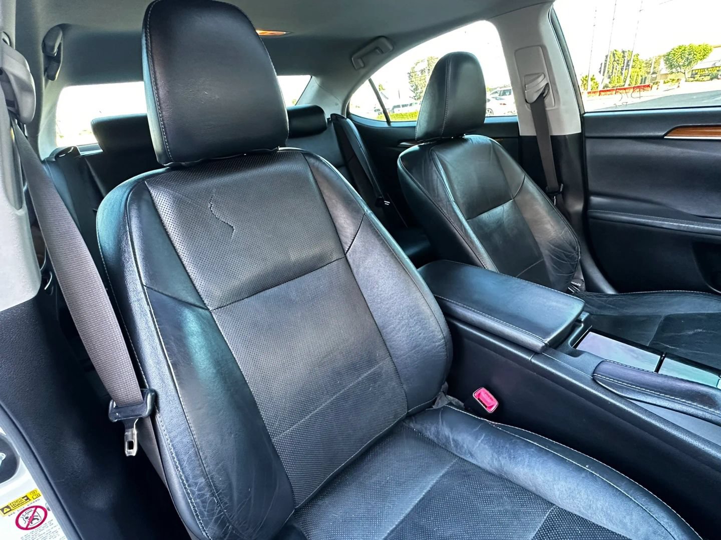 Used 2013 Lexus ES 300h w/ Luxury Pkg FWD image 15