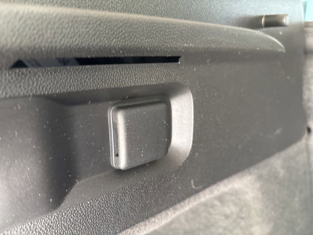 Used 2023 Buick Envision Essence FWD image 26