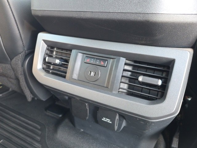 Used 2024 Ford F350 Lariat image 12