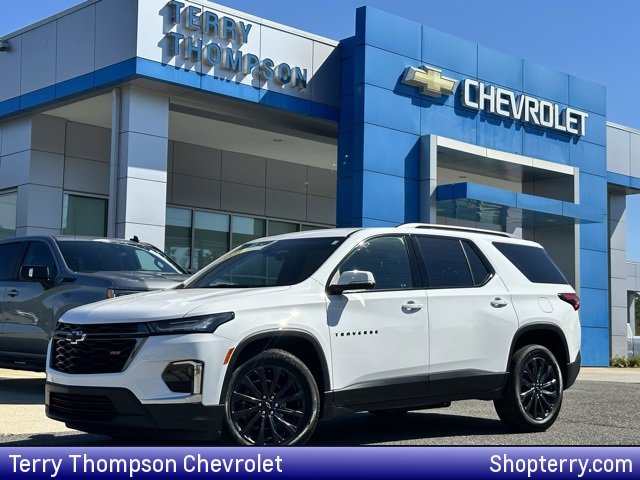 Used 2023 Chevrolet Traverse RS