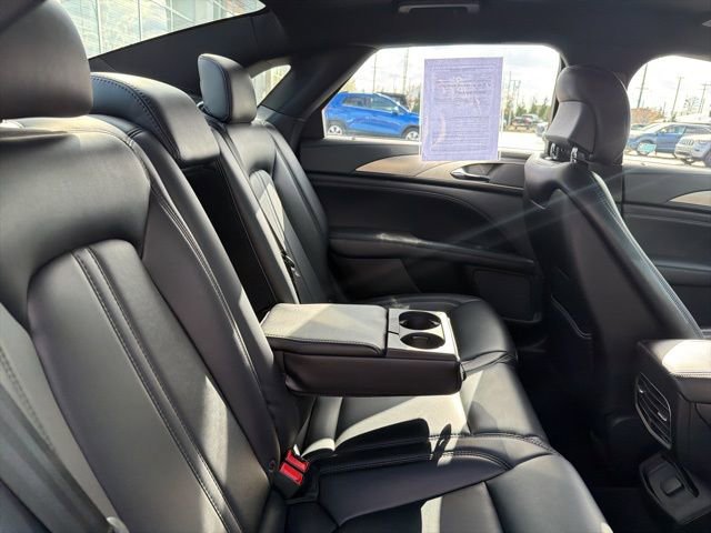 Used 2018 Lincoln MKZ Premiere image 32