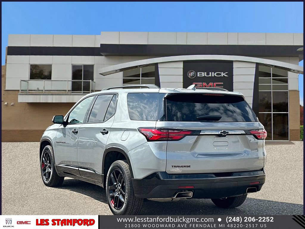 Certified 2023 Chevrolet Traverse Premier w/ Redline Edition FWD image 4