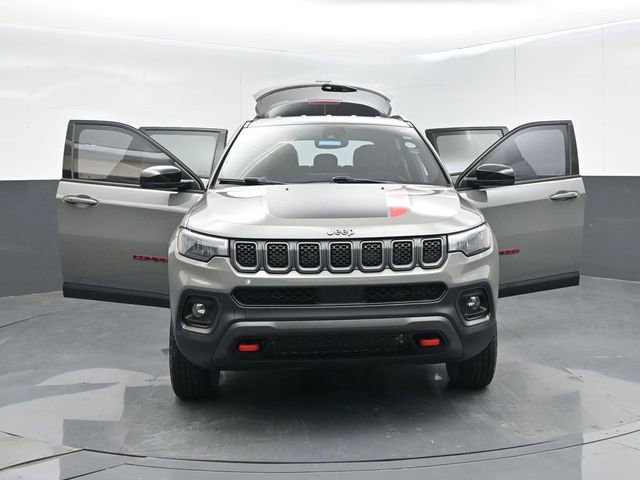 Used 2023 Jeep Compass Trailhawk AWD/4WD image 61