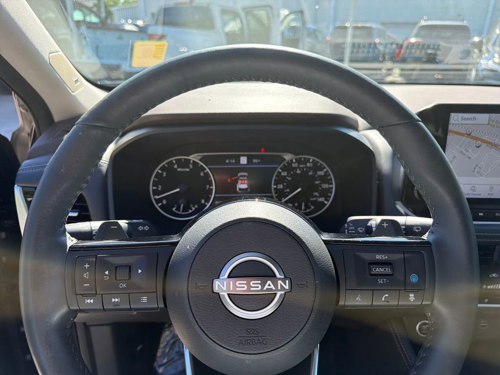 Used 2023 Nissan Rogue SL w/ SL Premium Package image 22