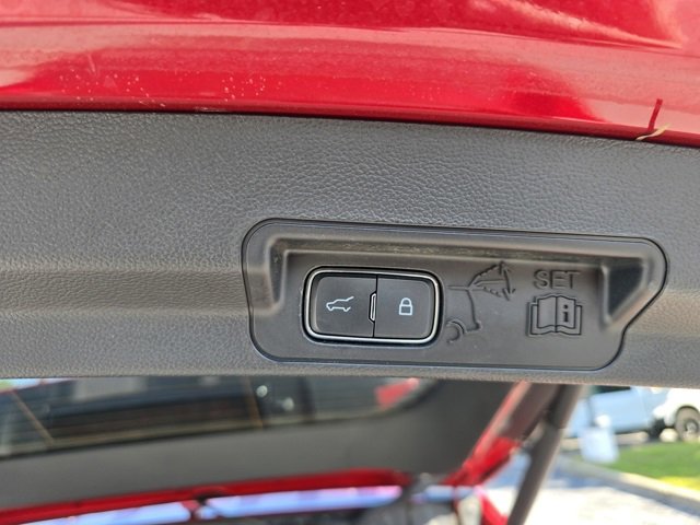 Used 2023 Ford Explorer XLT w/ Equipment Group 202A image 15