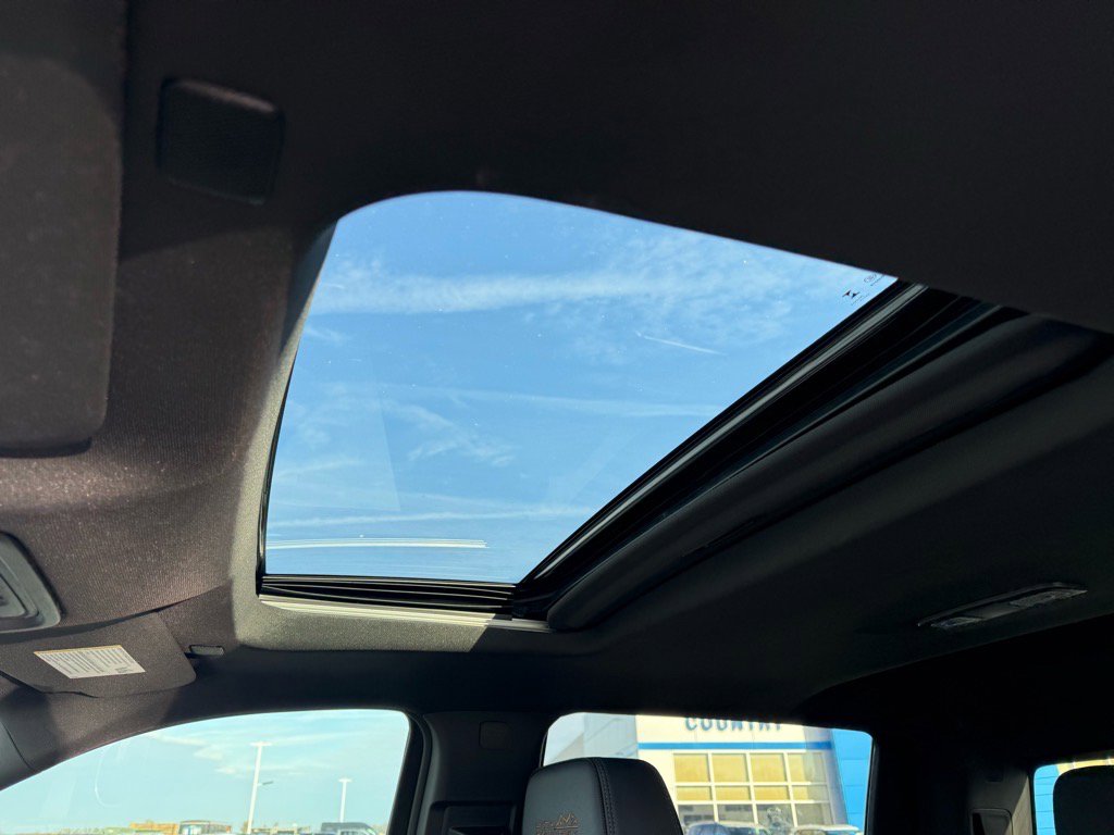 Used 2025 Chevrolet Silverado 2500 High Country w/ High Country Premium Package image 20