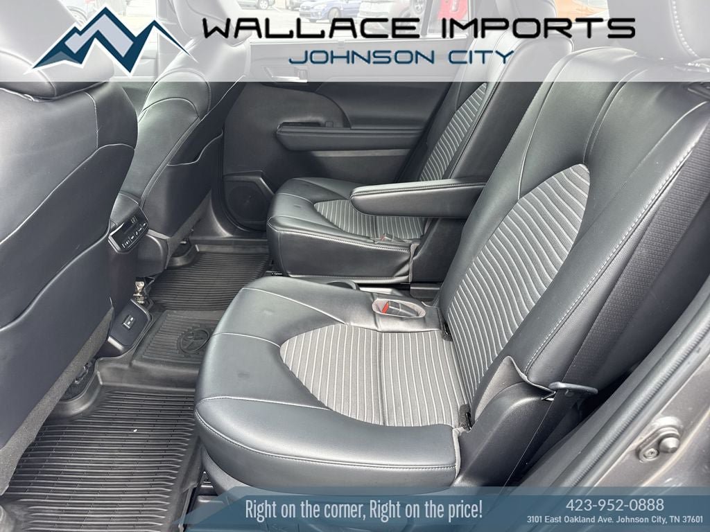 Used 2022 Toyota Highlander XSE FWD image 35