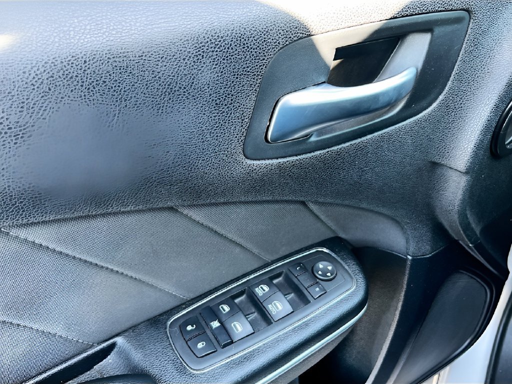 Used 2023 Dodge Charger Scat Pack w/ Navigation & Travel Group RWD image 18