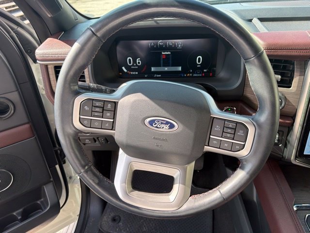 Used 2023 Ford Expedition Limited AWD/4WD image 21