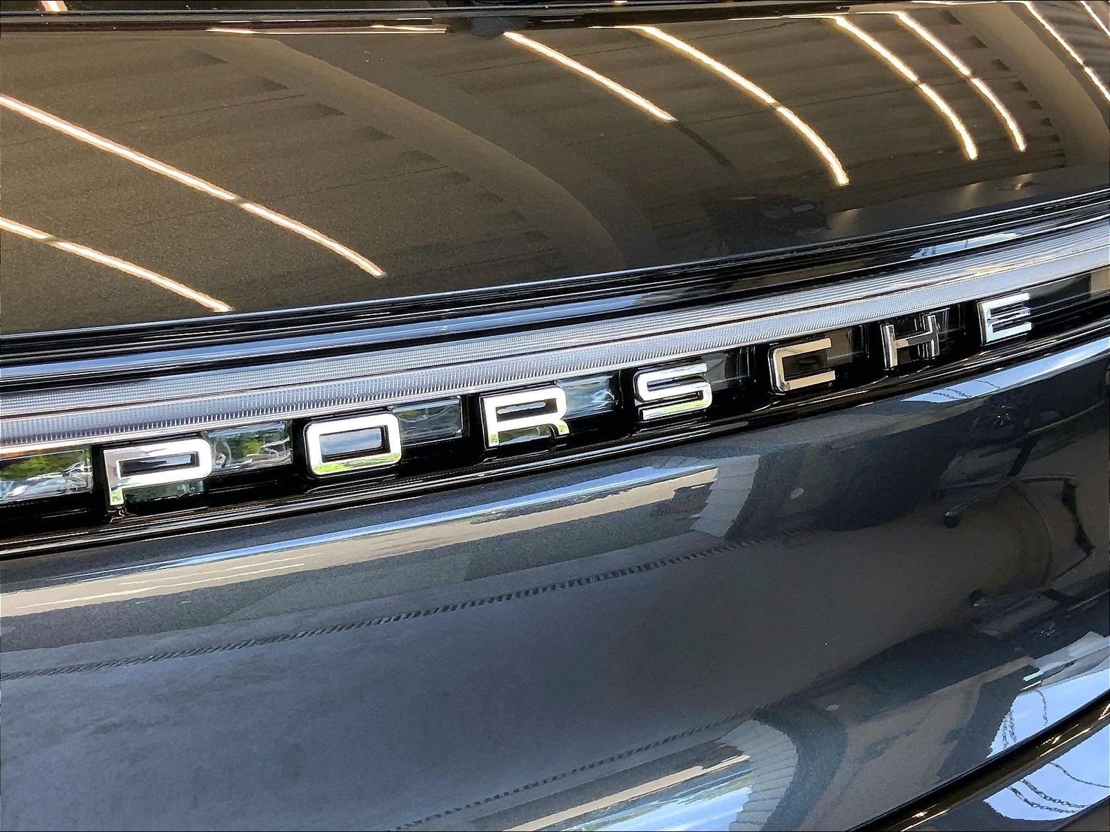 Certified 2026 Porsche Macan AWD/4WD image 31