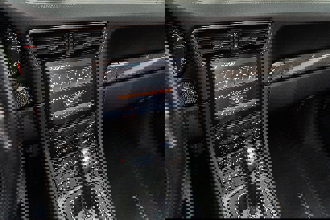 Used 2019 Porsche 911 Turbo S image 94