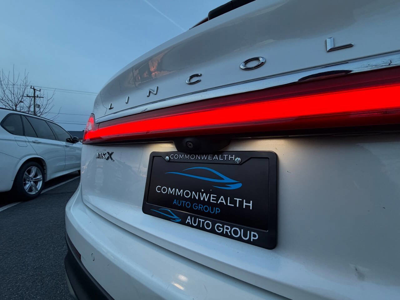 Used 2016 Lincoln MKX Reserve w/ Technology Package image 26