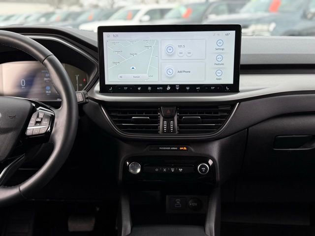 Used 2023 Ford Escape SE image 22