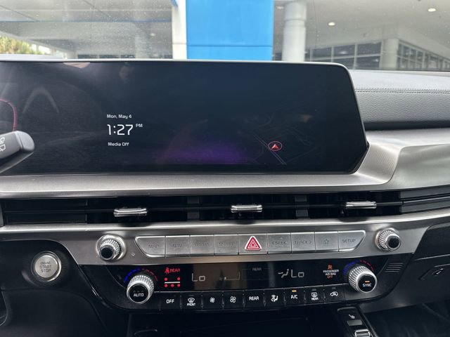 Used 2025 Kia Telluride S FWD image 25