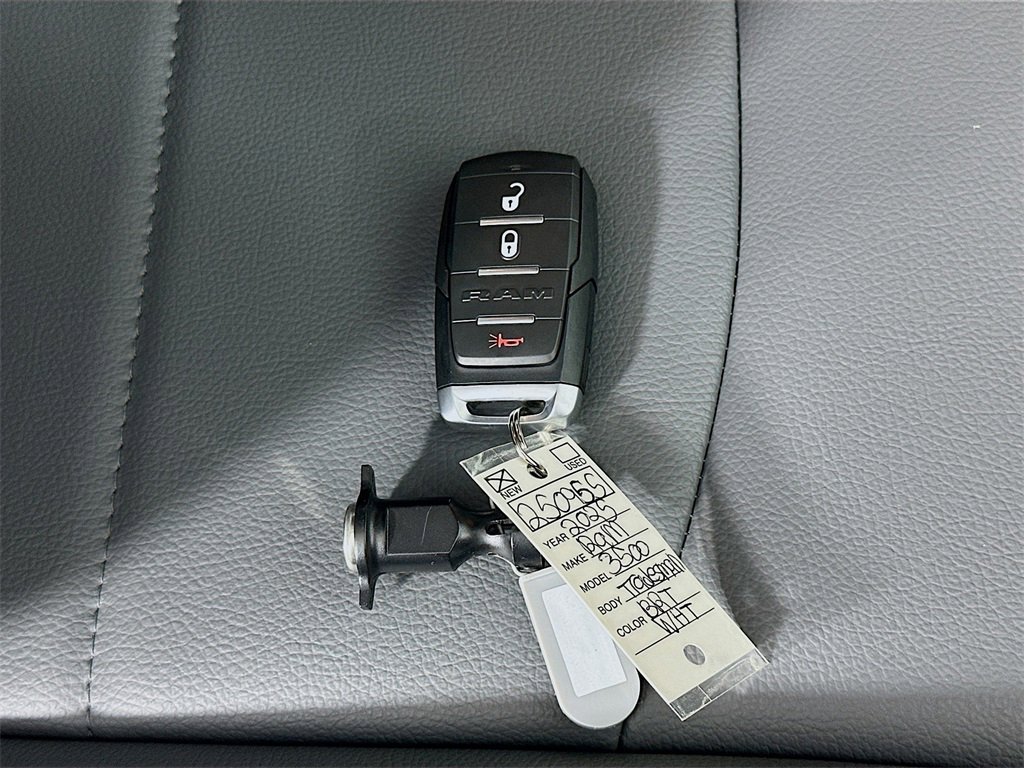 New 2025 RAM 3500 Tradesman image 18