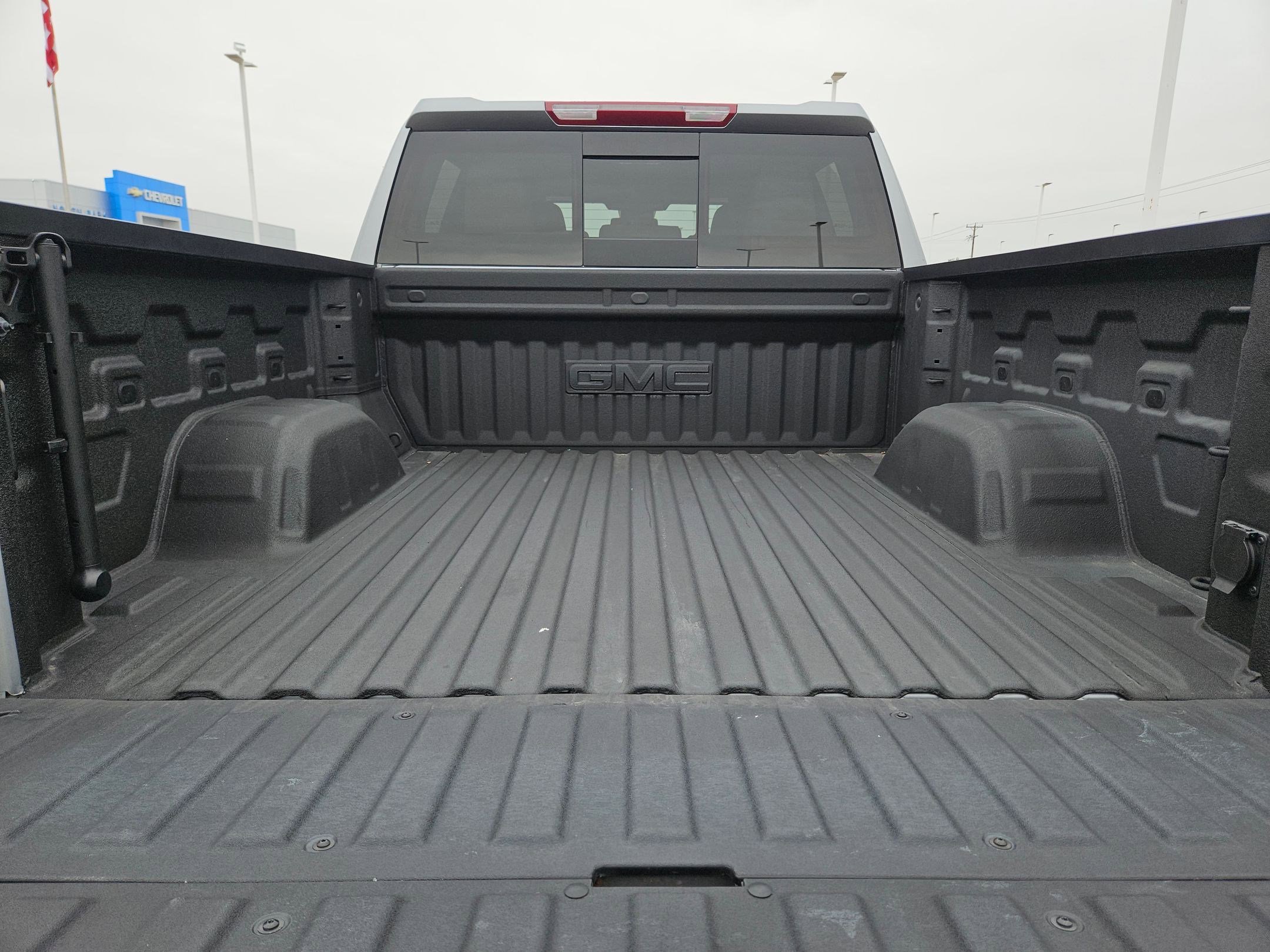 Used 2025 GMC Sierra 1500 SLT RWD image 23