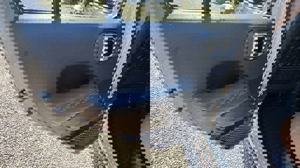 Used 2022 Jeep Wrangler Unlimited Rubicon 4xe w/ Cold Weather Group image 19