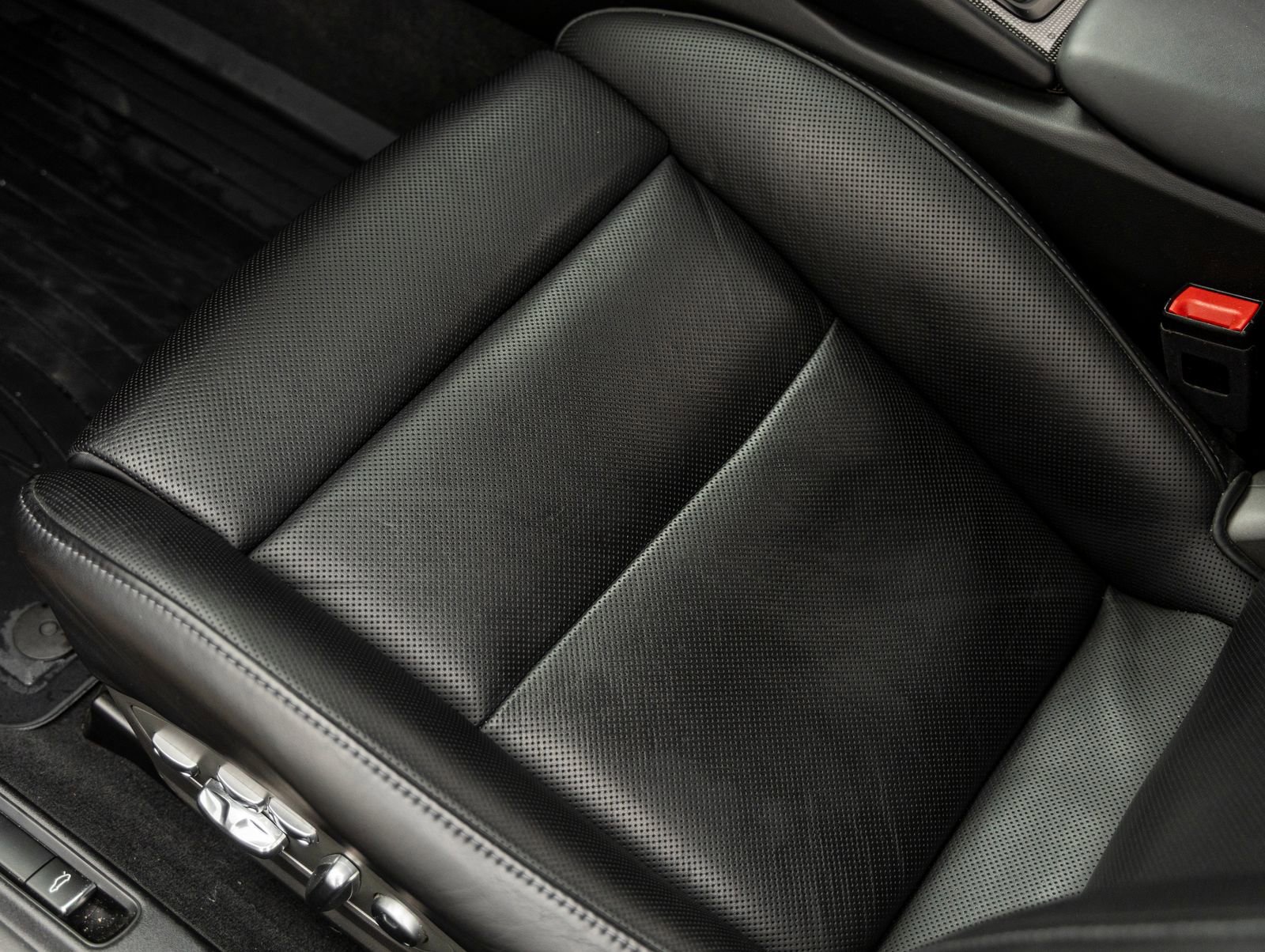 Certified 2014 Porsche 911 Turbo S image 24