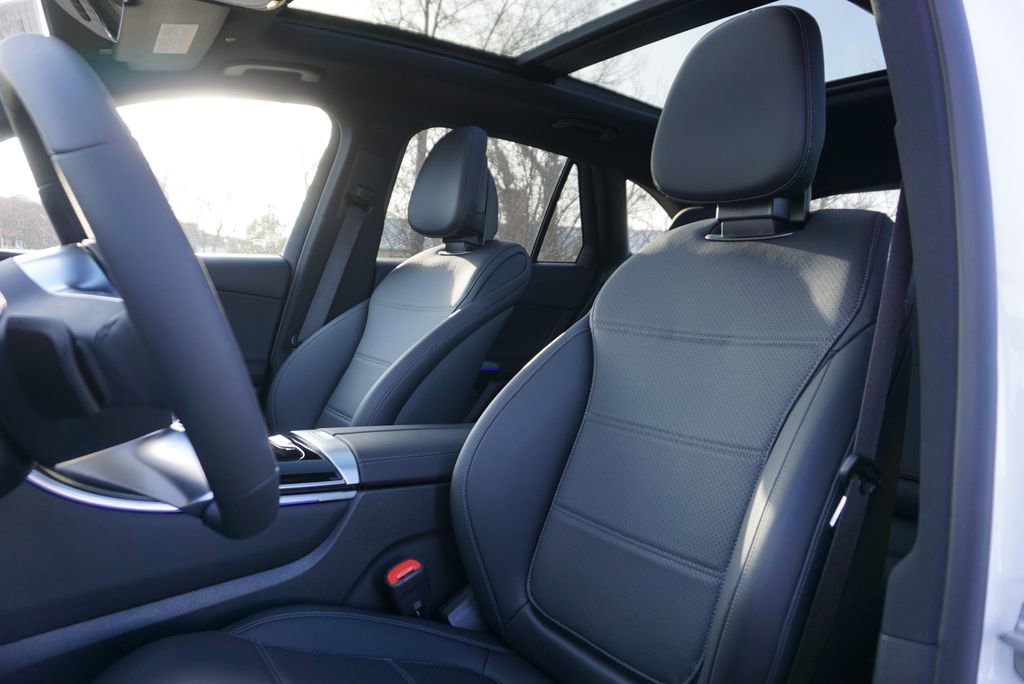 Certified 2026 Mercedes-Benz GLC 300 4MATIC image 11