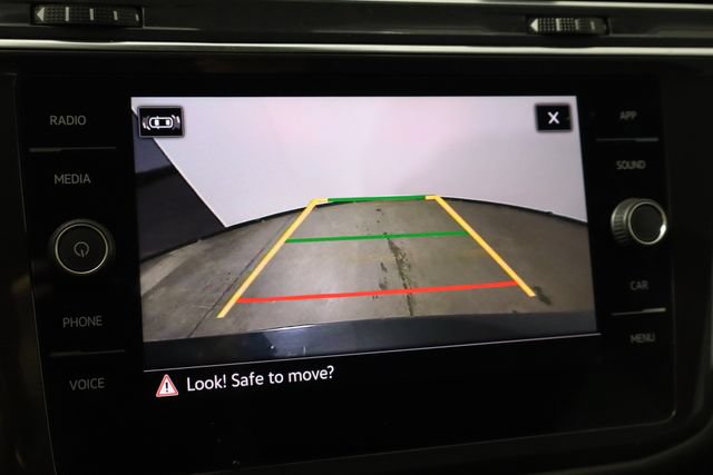 Used 2023 Volkswagen Tiguan SE FWD image 35