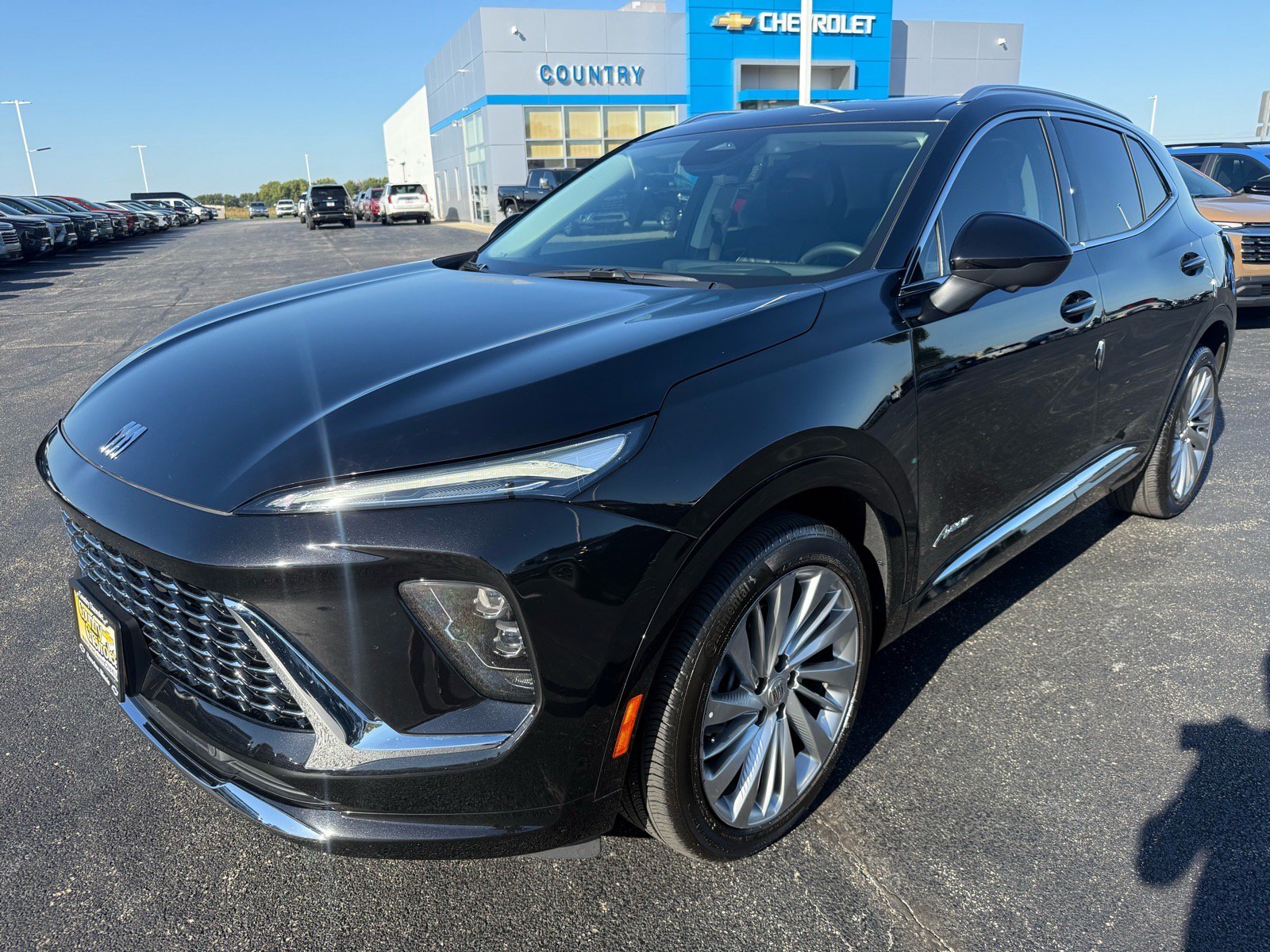 Used 2025 Buick Envision Avenir AWD/4WD image 10