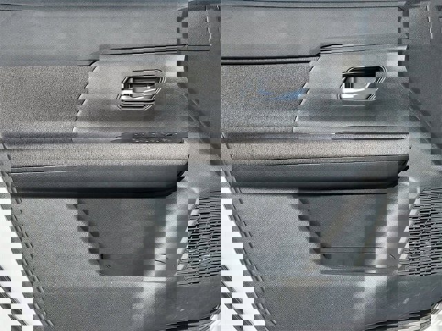 Certified 2025 Nissan Kicks SV w/ Illumination Package image 22