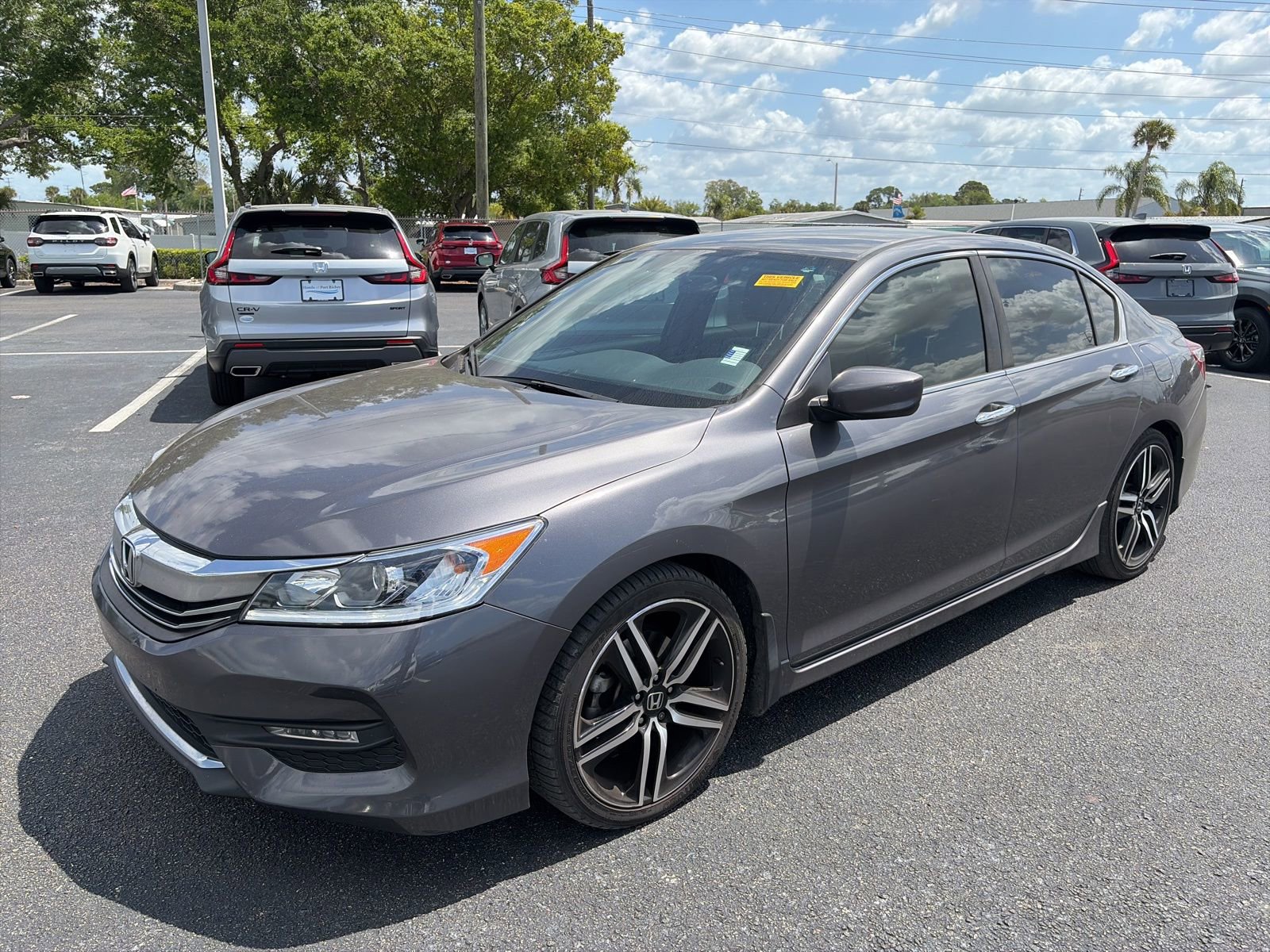Used 2017 Honda Accord Sport Special Edition image 3