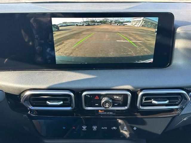 Used 2026 Nissan Sentra SV w/ Floor Mat Package FWD image 32