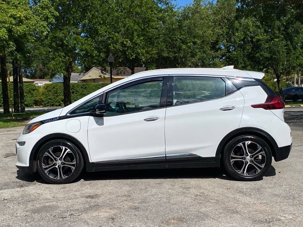 Used 2018 Chevrolet Bolt Premier w/ Driver Confidence II Package FWD image 4
