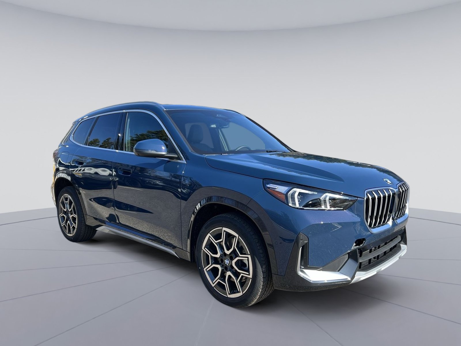 New 2026 BMW X1 xDrive28i w/ Technology Package AWD/4WD image 7
