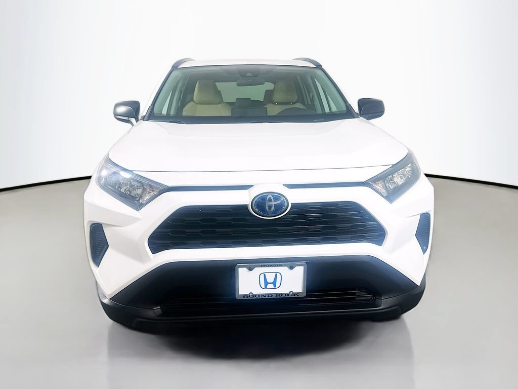 Used 2021 Toyota RAV4 LE AWD/4WD image 2