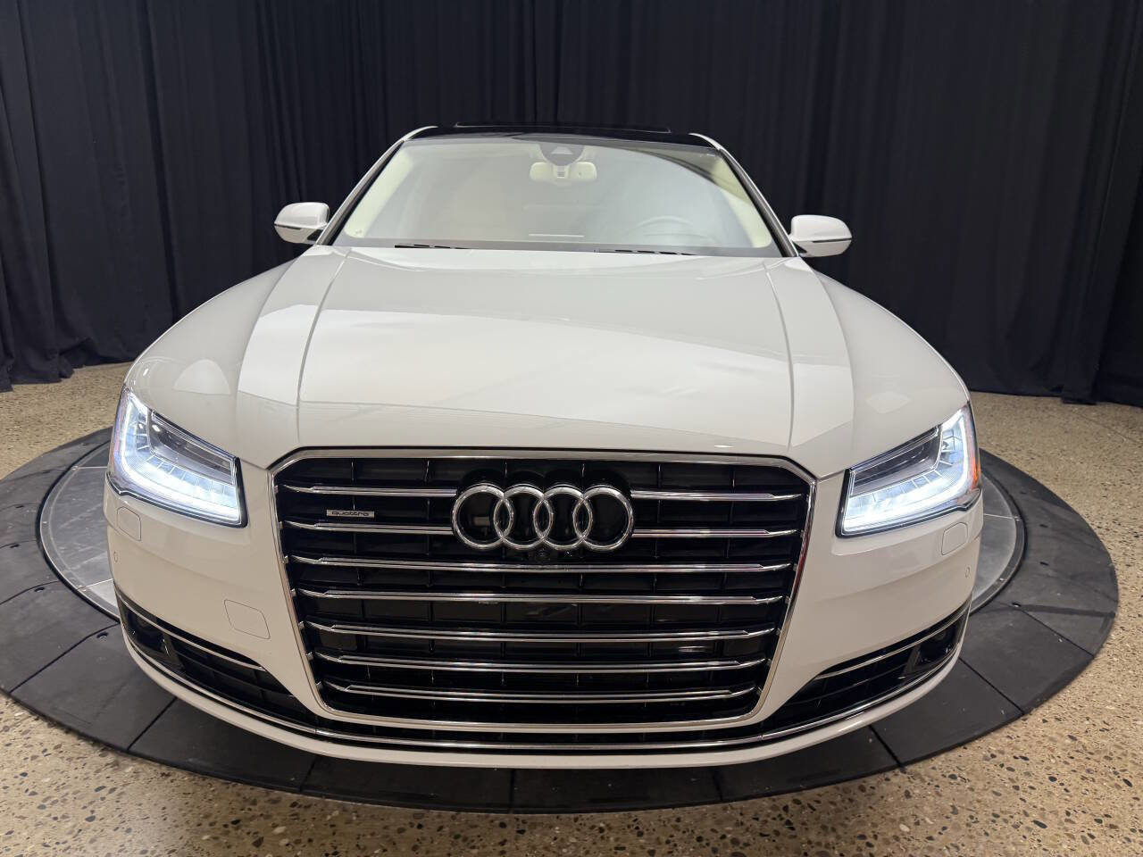 Used 2016 Audi A8 L 3.0T image 13