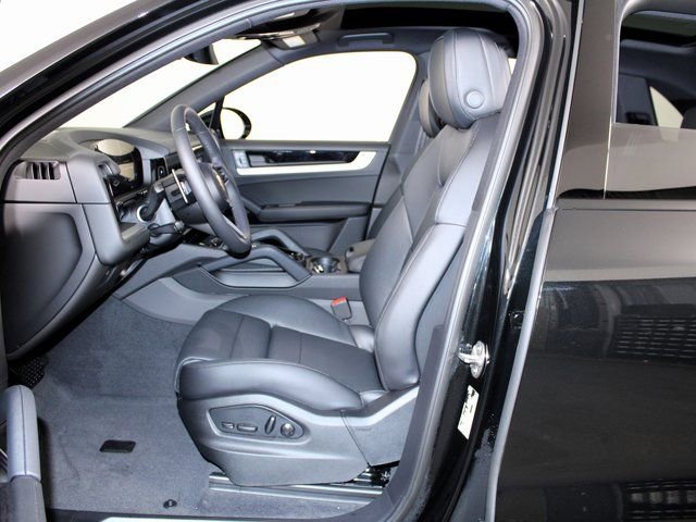 New 2026 Porsche Cayenne AWD/4WD image 5