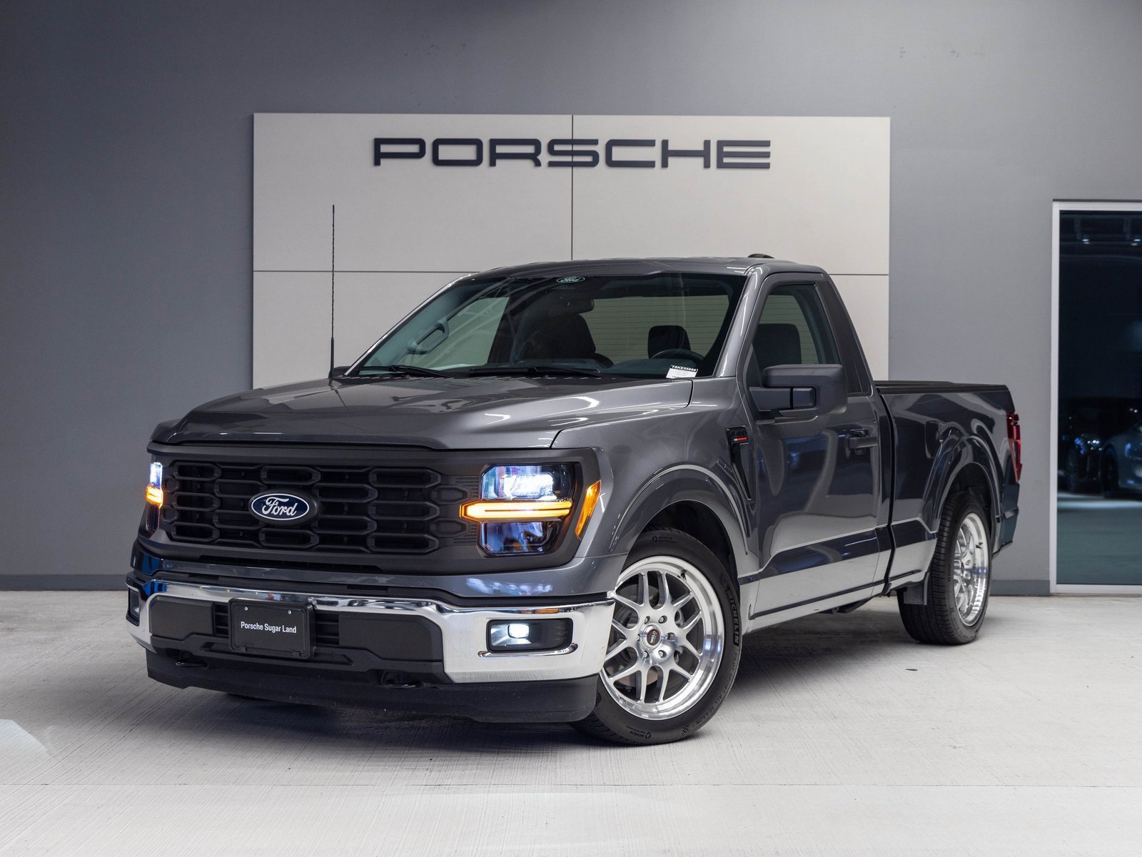 Used 2025 Ford F150 XL w/ Equipment Group 103A High image 1