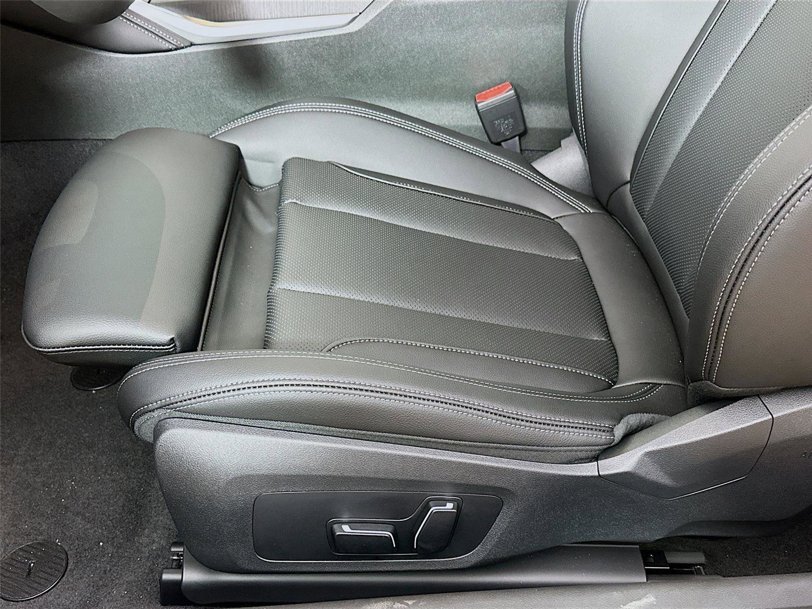 New 2026 BMW 230i xDrive Coupe w/ M Sport Package image 19