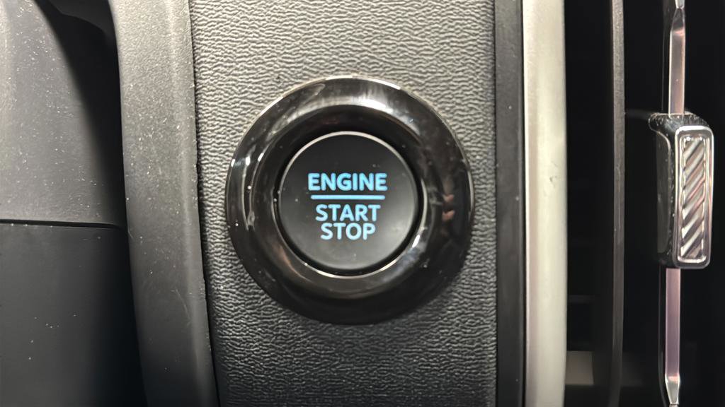 Used 2025 Ford Expedition Max Active AWD/4WD image 23