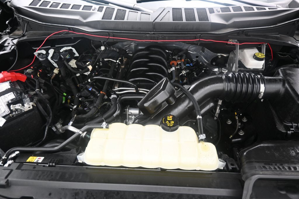 Used 2025 Ford F150 XL w/ Equipment Group 103A High AWD/4WD image 16