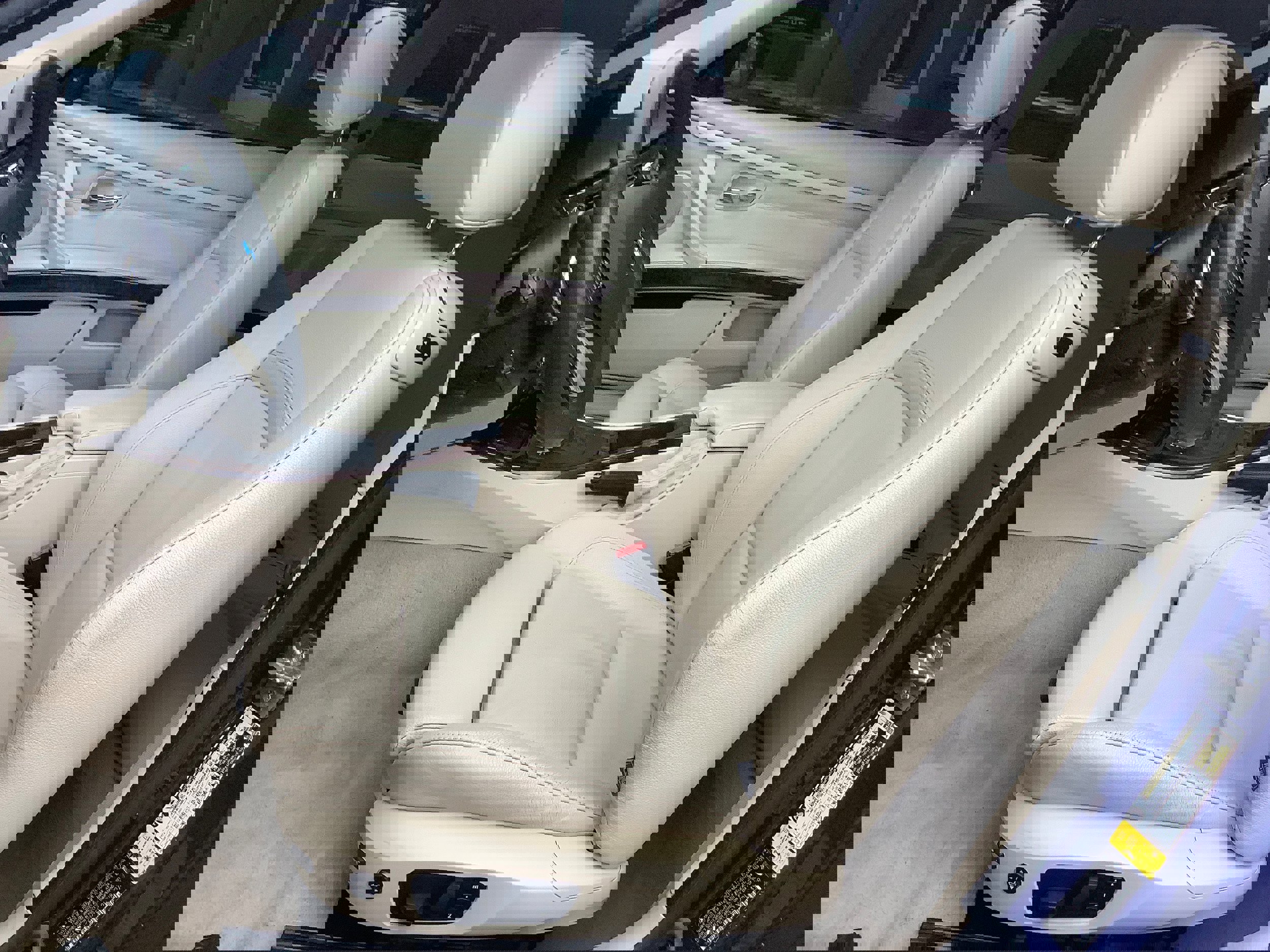 Used 2009 BMW 328i xDrive Coupe image 11