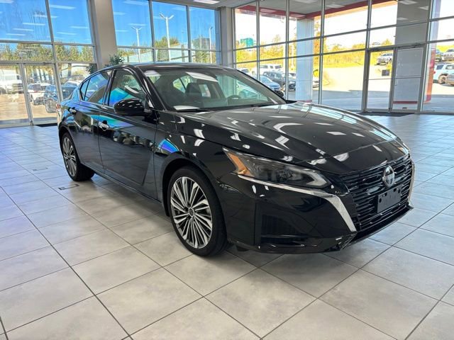 Used 2024 Nissan Altima 2.5 SL image 3
