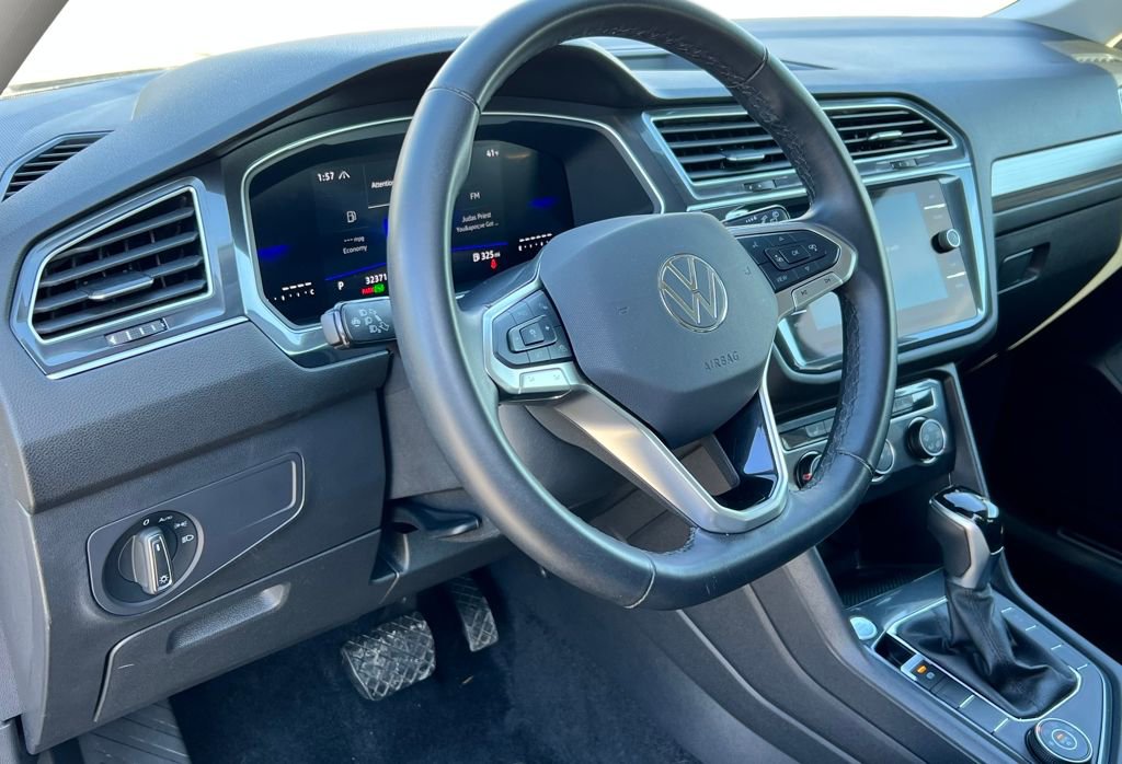 Used 2024 Volkswagen Tiguan Wolfsburg Edition image 16