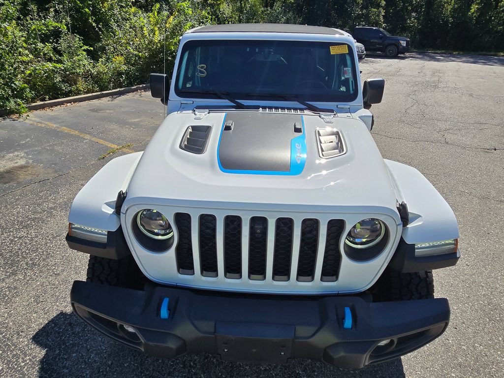 Used 2023 Jeep Wrangler Unlimited Rubicon 4xe w/ Cold Weather Group AWD/4WD image 13