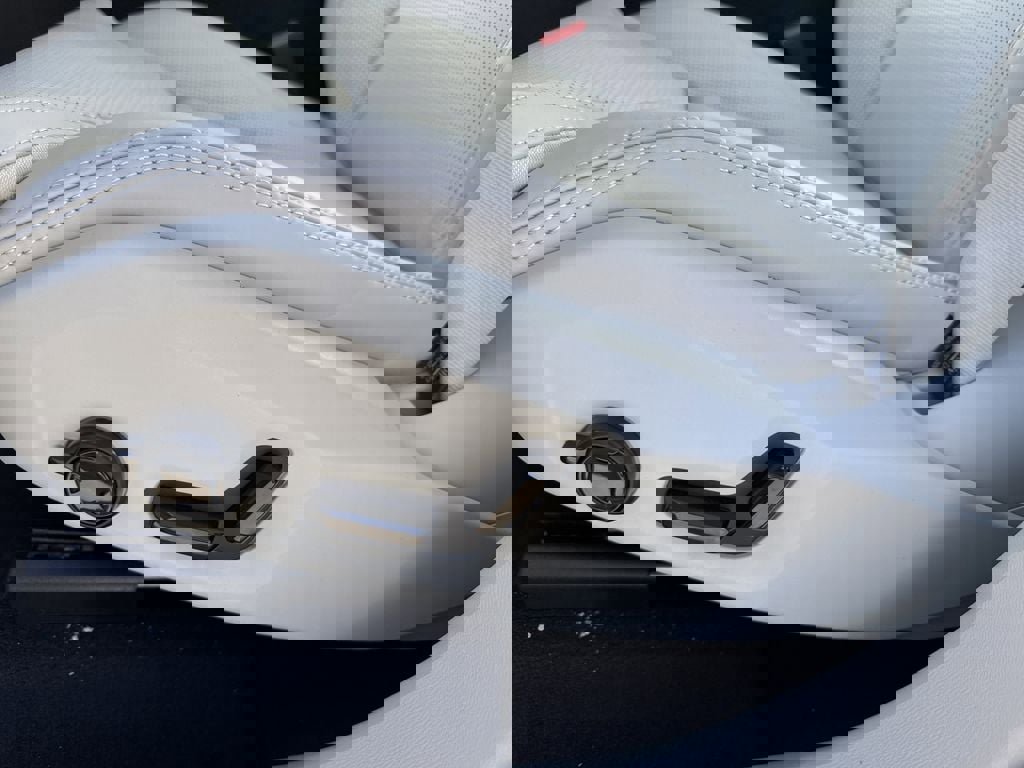 New 2025 Volvo XC60 T8 Ultra w/ Protection Package Premier image 9