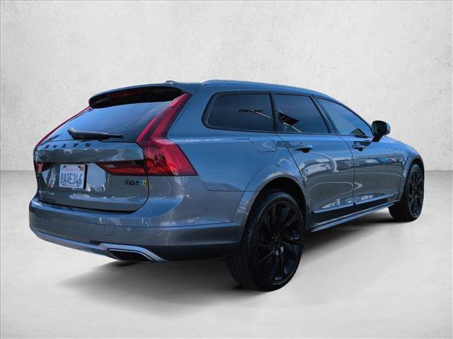 Used 2018 Volvo V90 T6 Cross Country image 5