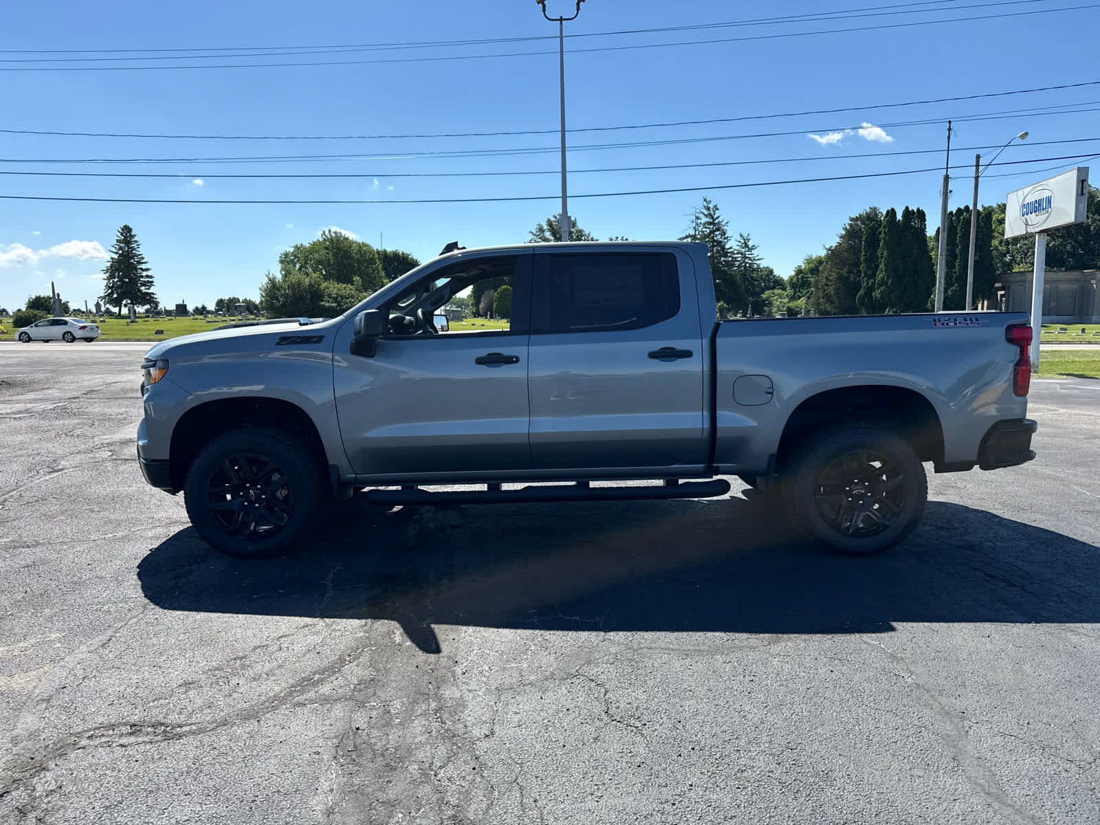 New 2026 Chevrolet Silverado 1500 Custom Trail Boss w/ Turbomax Blackout Package AWD/4WD image 2